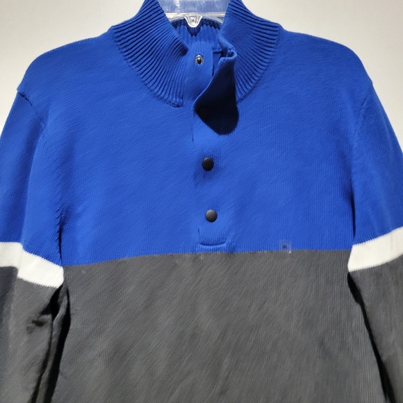 Express Sweater - Picture 7 of 8